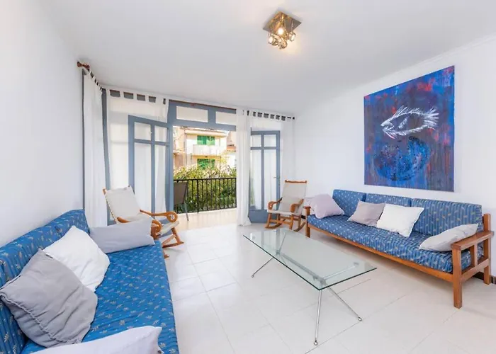Beach House S\'Illot